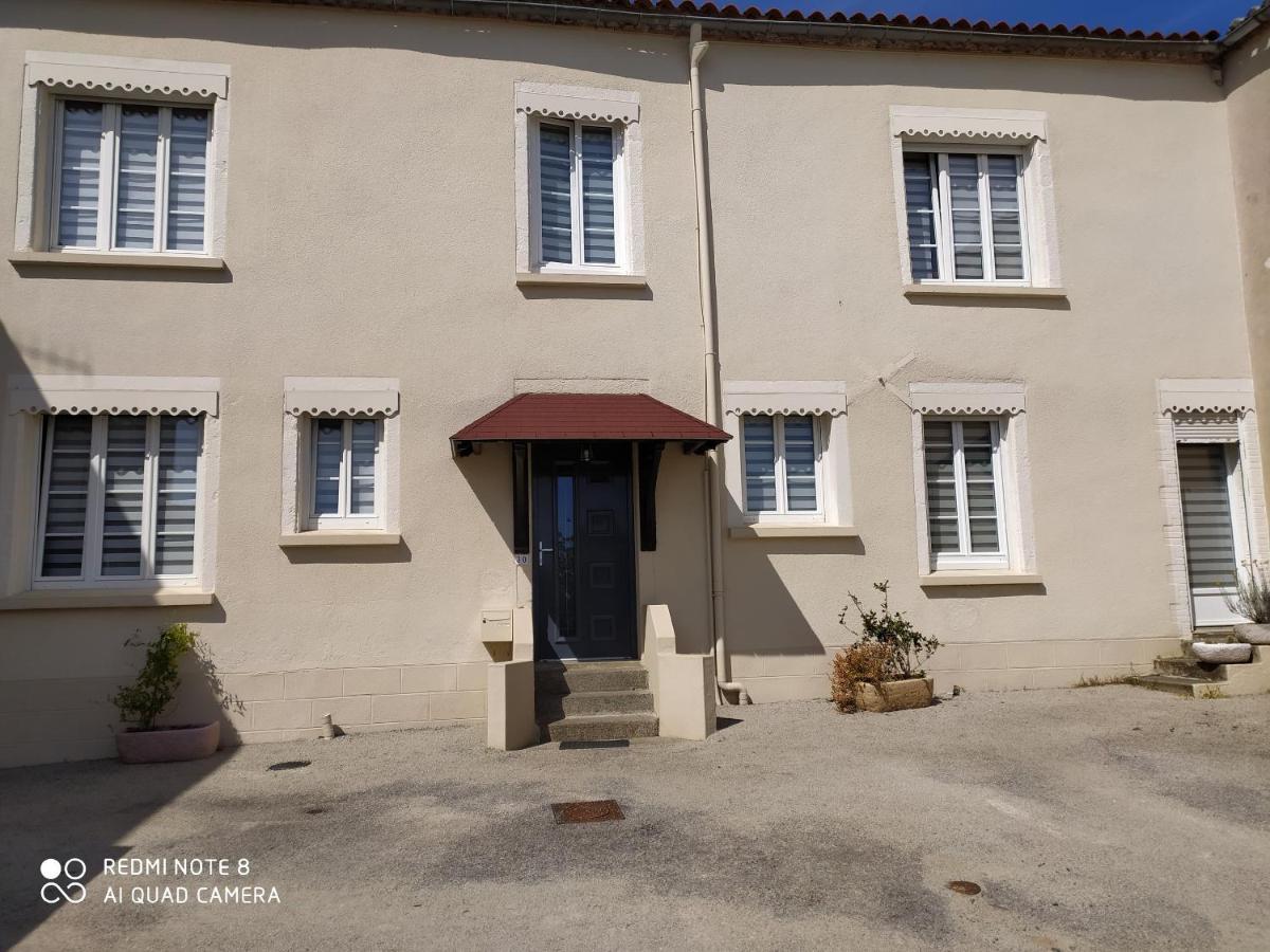 Chambre Meublee A Louer Pouzauges Εξωτερικό φωτογραφία