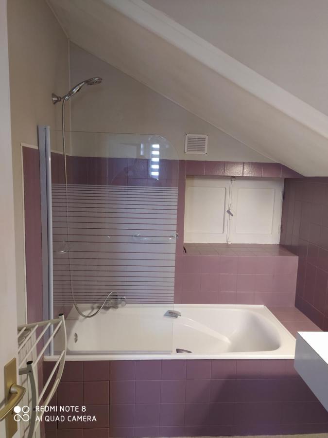 Chambre Meublee A Louer Pouzauges Εξωτερικό φωτογραφία